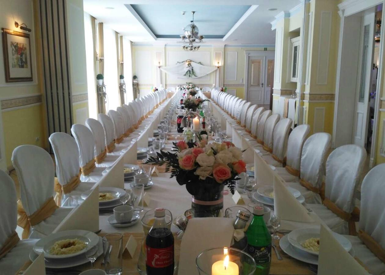Villa Royal Острув-Велькопольски Экстерьер фото